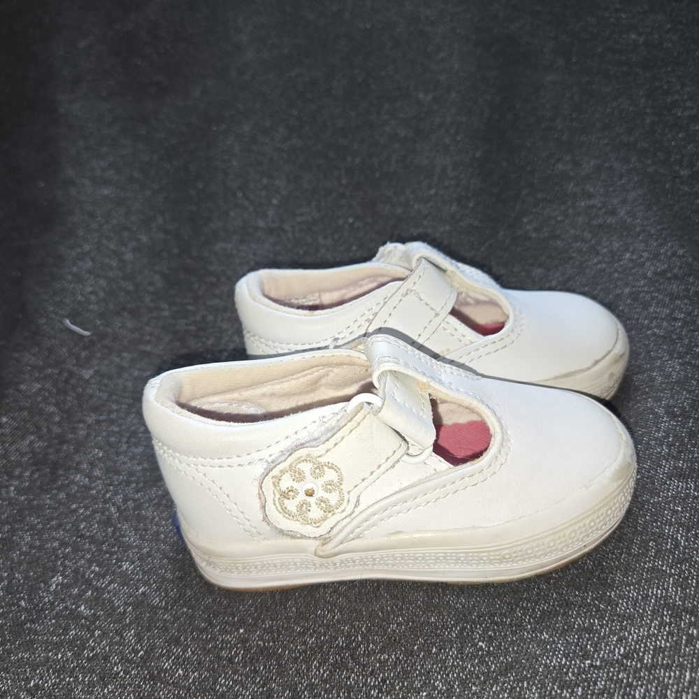 Keds White Kids Dress Shoes with Floral Accent